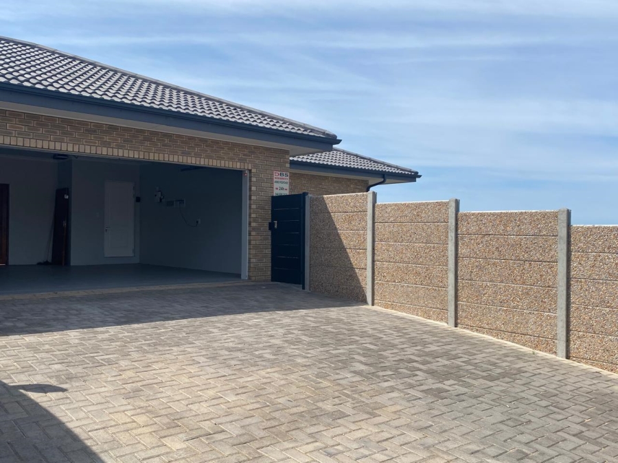 5 Bedroom Property for Sale in Dana Bay Western Cape
